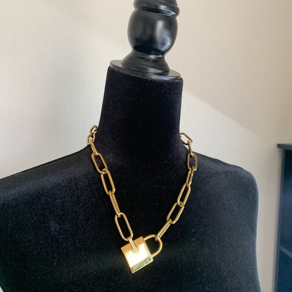 Gold Chain with Padlock Pendant - Picture 3 of 3
